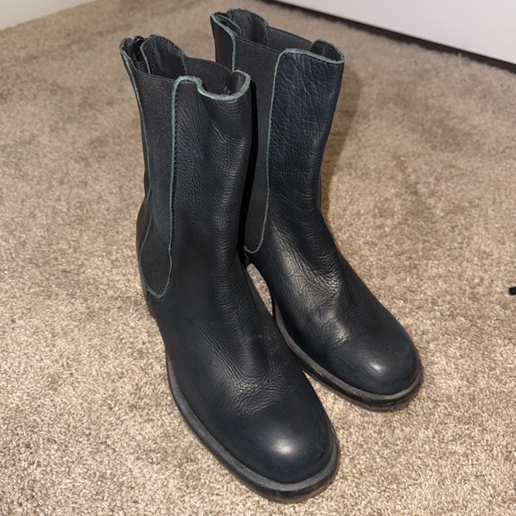 Free People Essential Chelsea Boots - Black Leather Ankle Boots - Picture 8 of 9